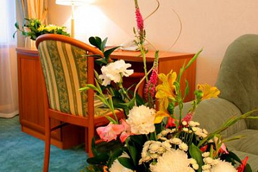 �����,- ����� 3